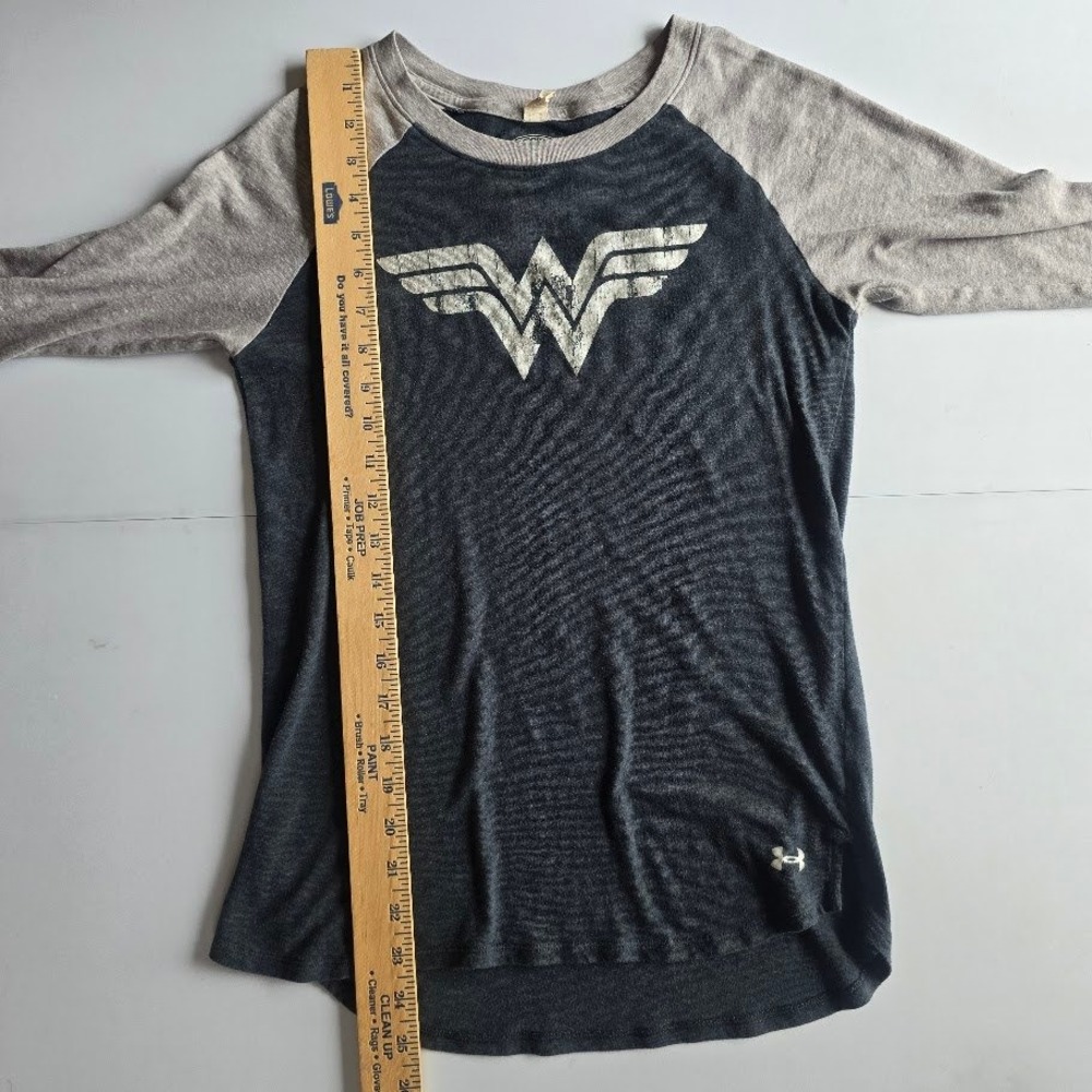 Wonder Woman Under Armour Heat Gear 3/4 Sleeve Raglan Shirt Womens S Athleisure - Picture 10 of 16